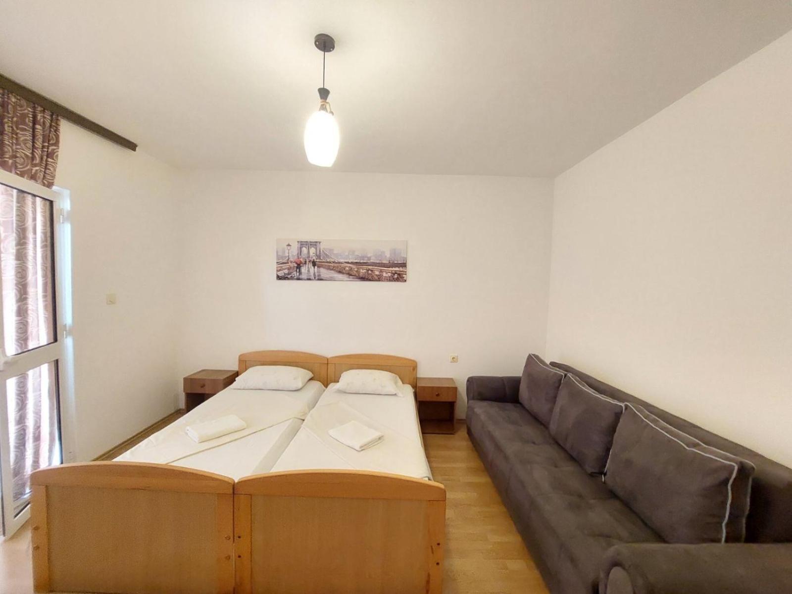 Apartment Queen *