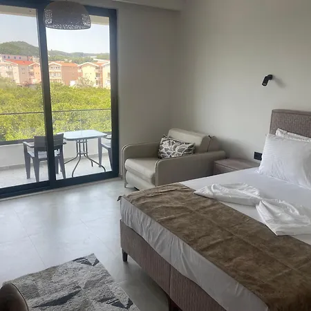 Apartaments Queen Ulcinj Exterior photo